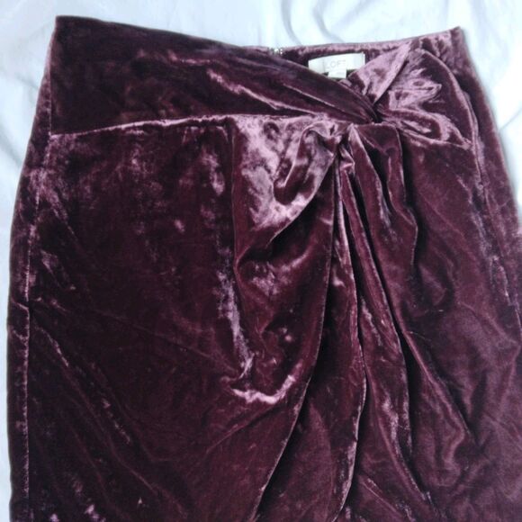 New Loft Velvet Twist Shift Skirt Purple Zip Closure Womens Size 4 - Picture 3 of 8